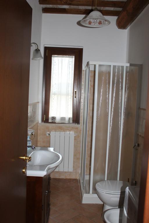 Agriturismo Colle D' Oro Pescia Romana Zimmer foto