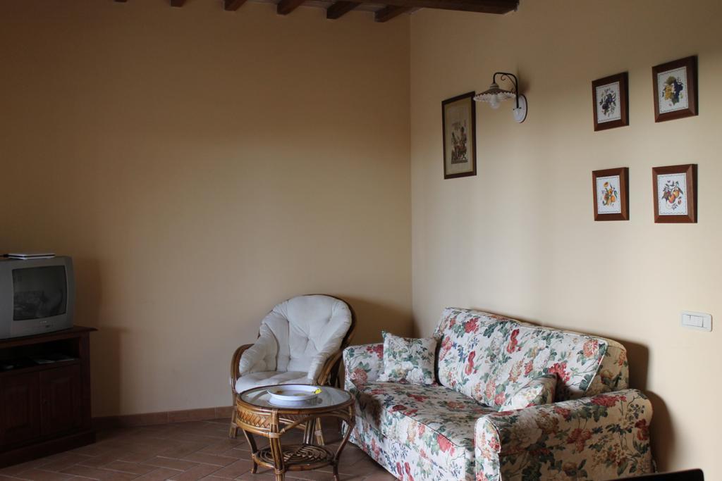 Agriturismo Colle D' Oro Pescia Romana Zimmer foto