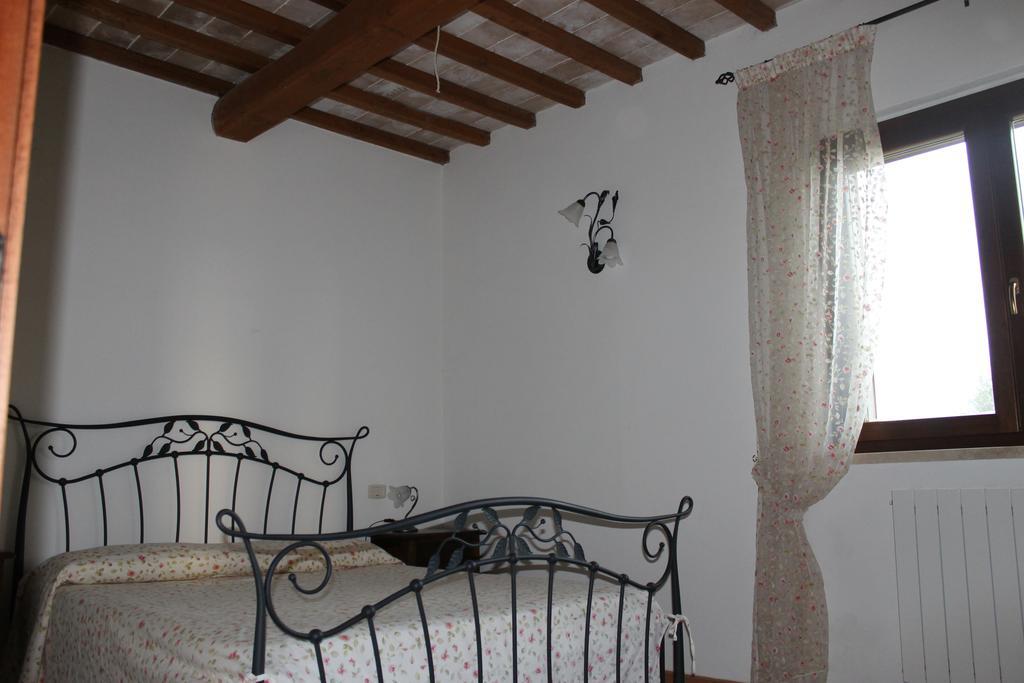 Agriturismo Colle D' Oro Pescia Romana Zimmer foto