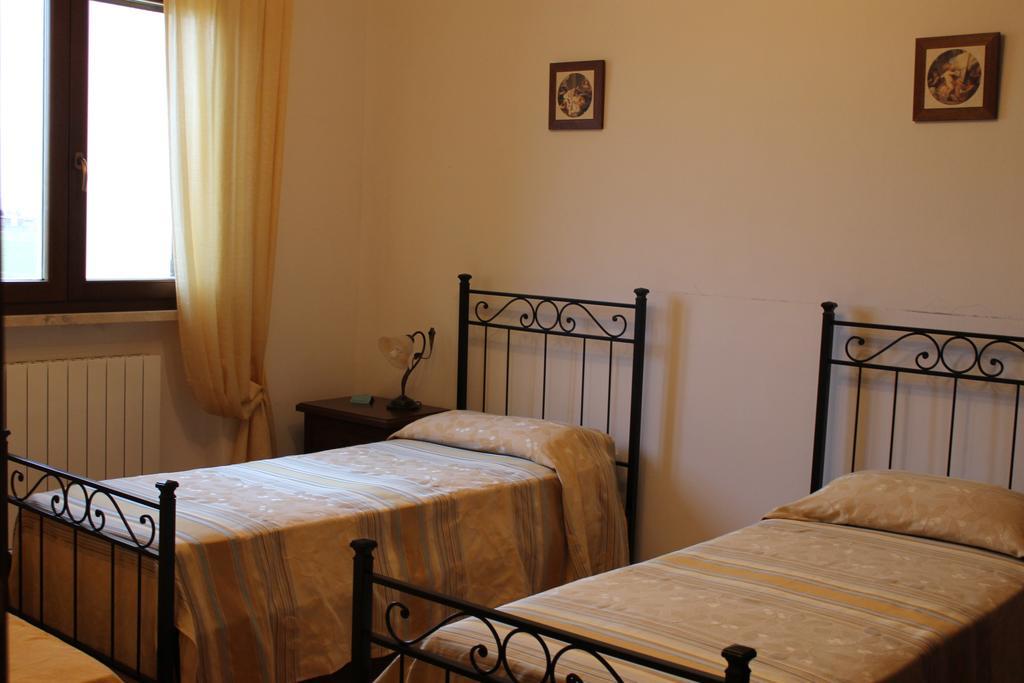Agriturismo Colle D' Oro Pescia Romana Zimmer foto